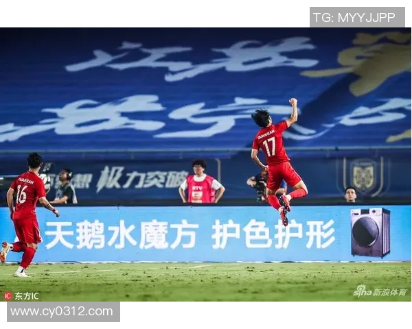 权健与苏宁激战正酣比分悬念不断球迷期待精彩瞬间